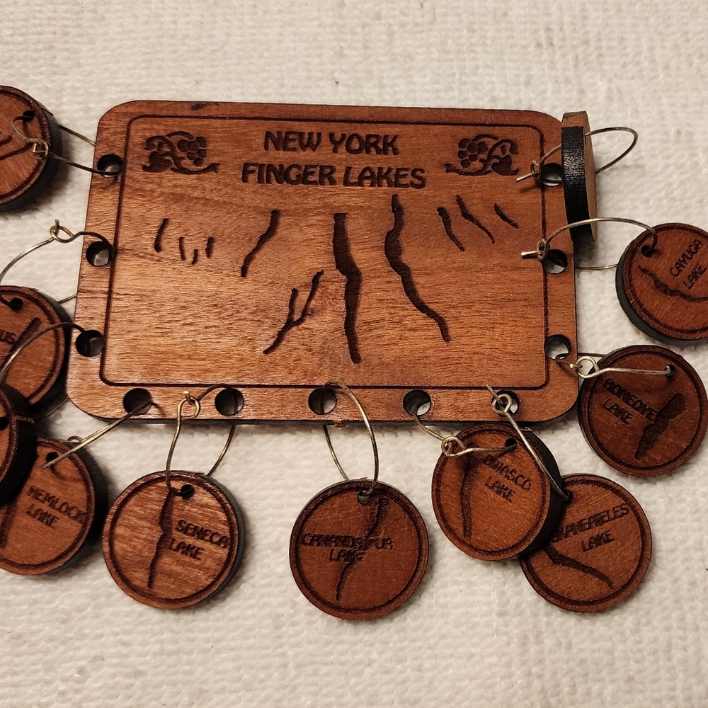 New York 5 Finger Lakes wine charms